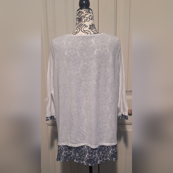 XL Ricki's Blue And White Shirt - Picture 3 of 5